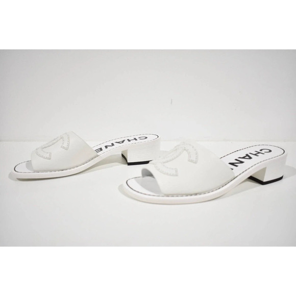 Chanel 22S White Calfskin Leather CC Logo Mules Slide Sandal Block Heel Flat 40 - Picture 10 of 12